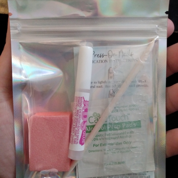 Blue scale press on nails - Picture 3 of 5